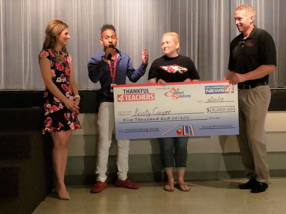 Kristy Cooper, DCHS, Named Thankful 4 Teachers Winner